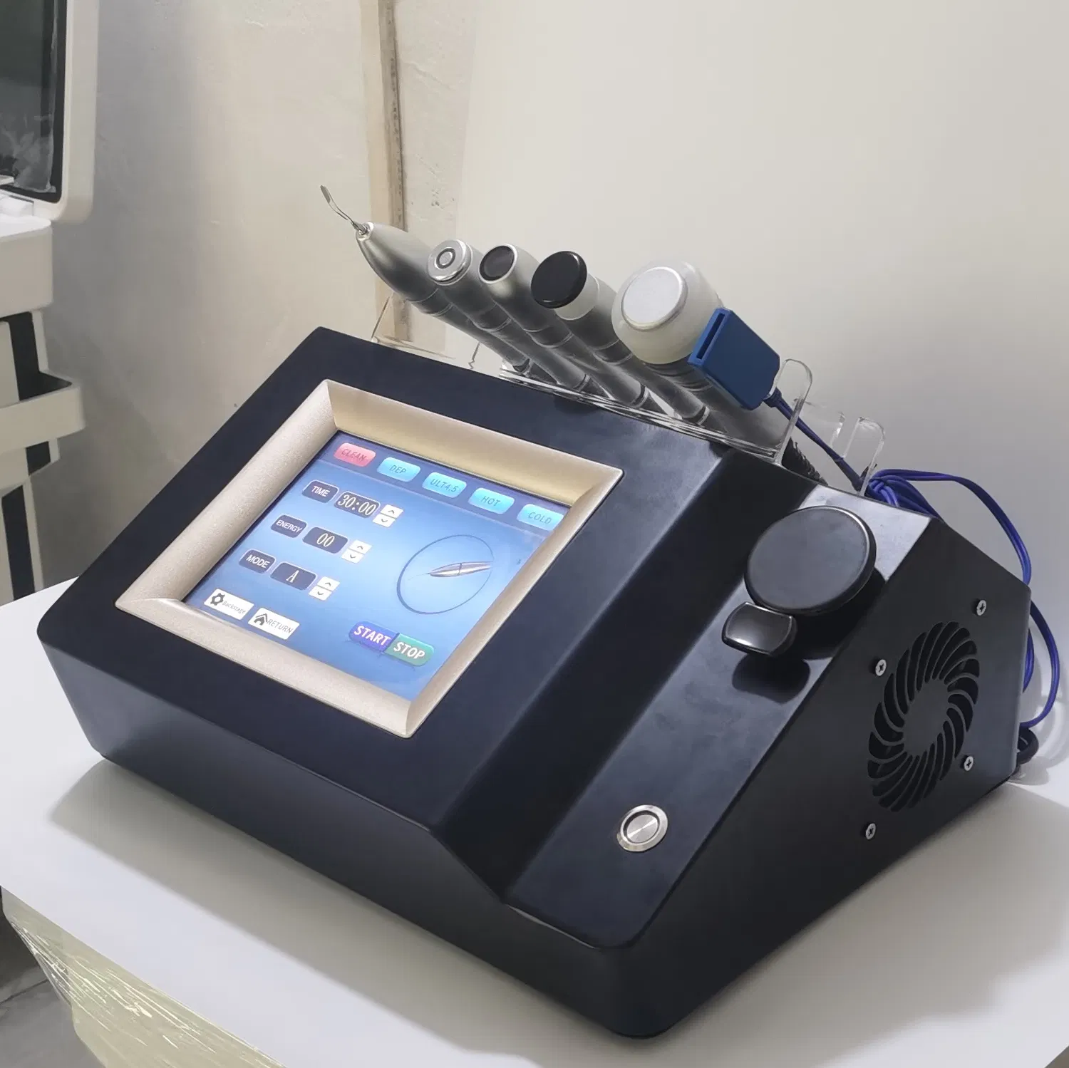 Latest 5 in 1 Microcurrent Vmax Hifu Monopolar RF Anti-Wrinkle Anti-Aging Machine with Skin Scrubber Cold Hammer